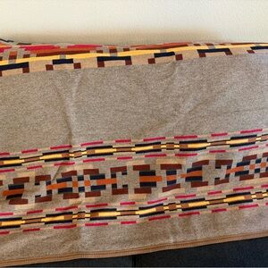 NWT Pendleton Painted Hills Blanket (retired)